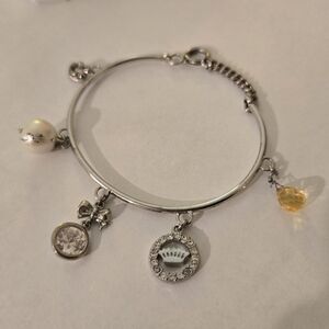 Juicy Couture Silver Bangle Slider Bracelet 5 Charms Crystal Bow Pearl Heart